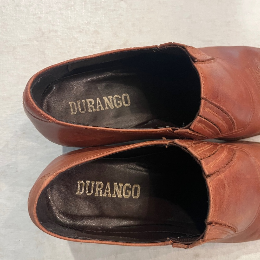 Durango Cognac Brown Leather Western Slip-On Booties. So cool! - Picture 4 of 9